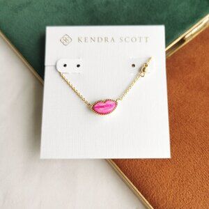 Kendra Scott Gold Lips Hot Pink Mother-of-Pearl Necklace